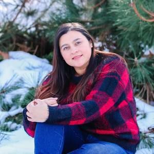 Meet your Posher, Lesly